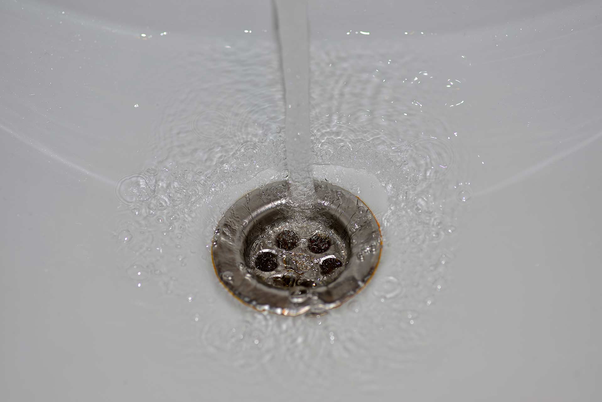 A2B Drains provides services to unblock blocked sinks and drains for properties in Fortis Green.